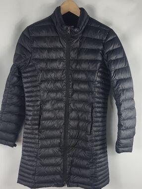 Patagonia Women's Ultralight Down Parka Small